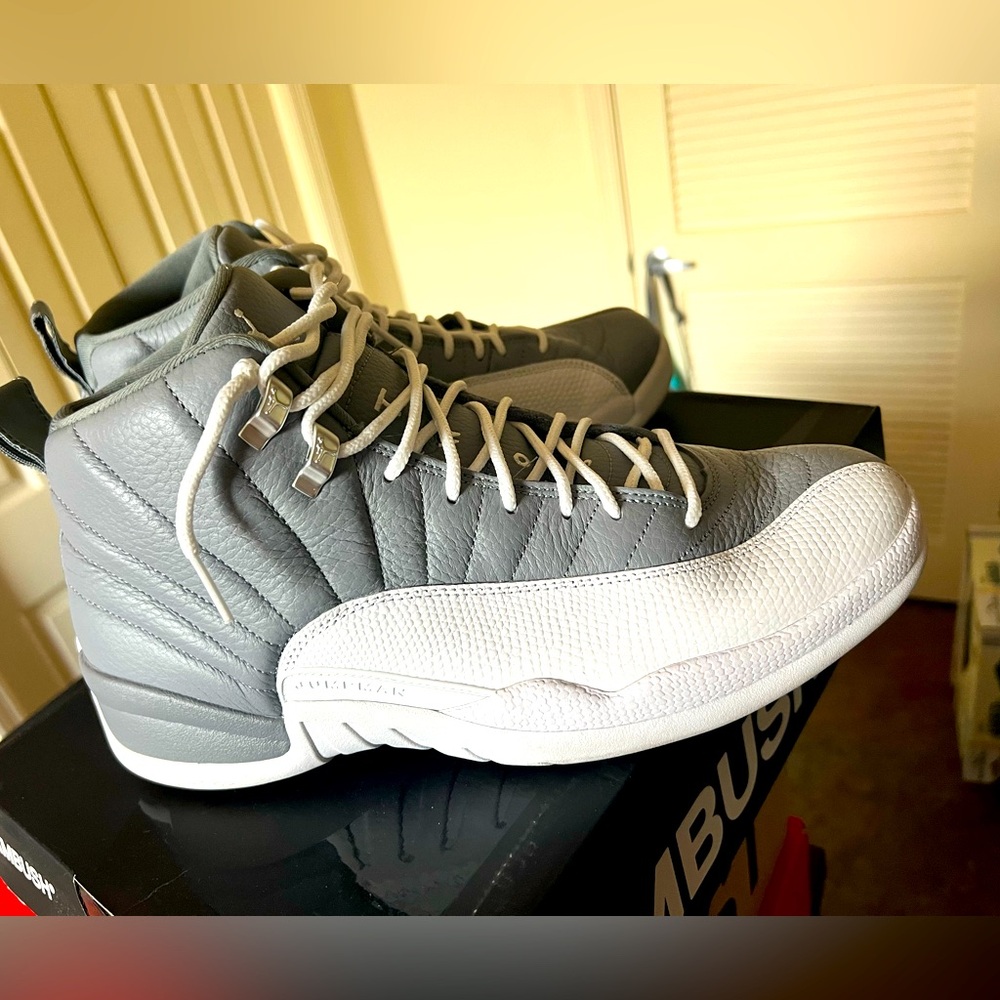 Jordan 12 Stealth Grey size 11.5